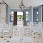 Отель Gut Sarnow - Und Restaurant