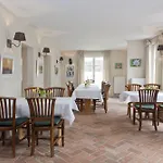 Gut Sarnow - Und Restaurant Отель