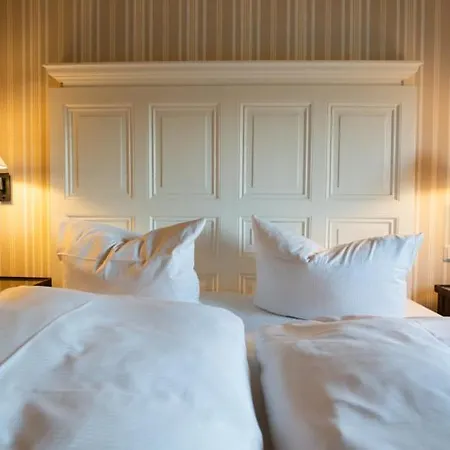 Hotel Gut Sarnow - Und Restaurant