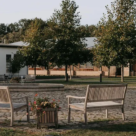 Hotel Gut Sarnow - Und Restaurant Schorfheide