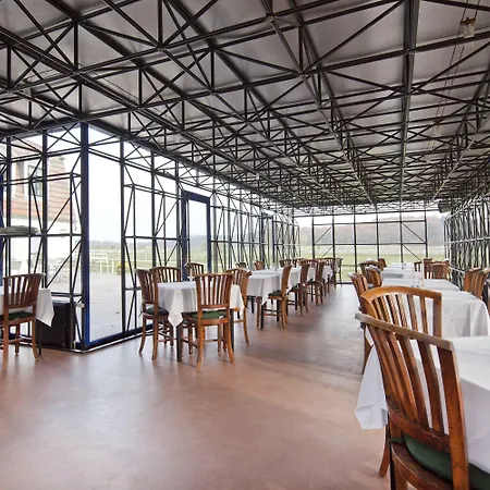 Gut Sarnow - Und Restaurant فندق 3*