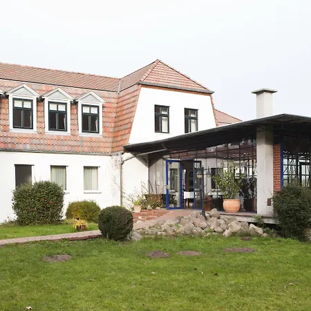 Gut Sarnow - Und Restaurant 3* Schorfheide