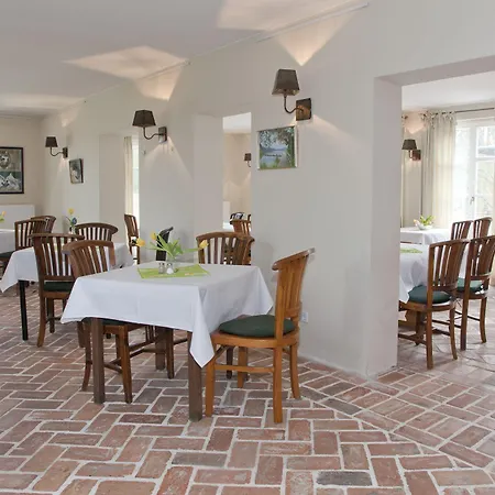 Gut Sarnow - Und Restaurant