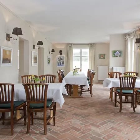 Gut Sarnow - Und Restaurant فندق
