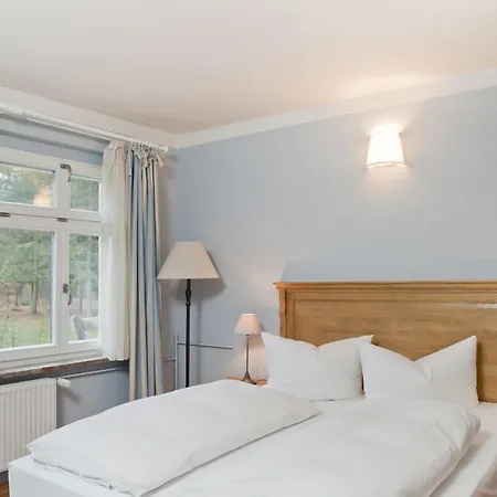 Gut Sarnow - Und Restaurant מלון