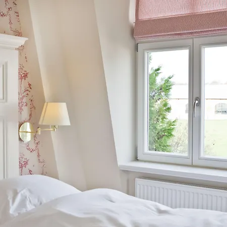 Gut Sarnow - Und Restaurant 3* Schorfheide