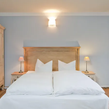 Hotel Gut Sarnow - Und Restaurant Schorfheide