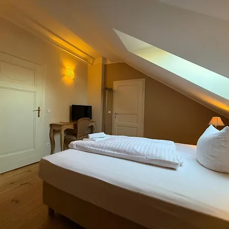 Gut Sarnow - Und Restaurant Hotel 3*