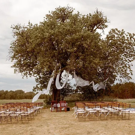 Gut Sarnow - Und Restaurant Hotel