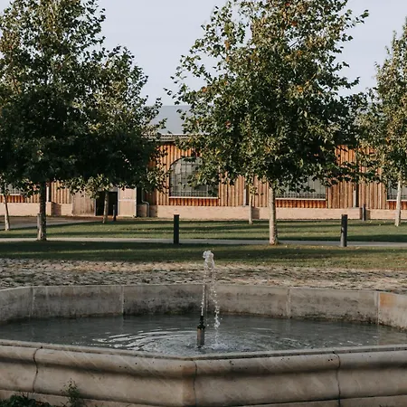 מלון Gut Sarnow - Und Restaurant