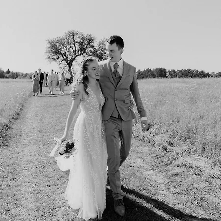 Gut Sarnow - Und Restaurant Hotel 3*