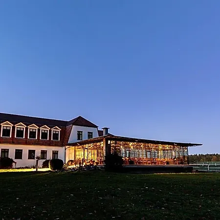 Gut Sarnow - Und Restaurant Hotel