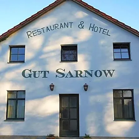 Hotel Gut Sarnow - Hotel, Restaurant Und Reitanlage