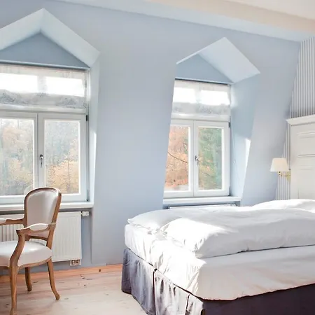 מלון Gut Sarnow - Und Restaurant 3*