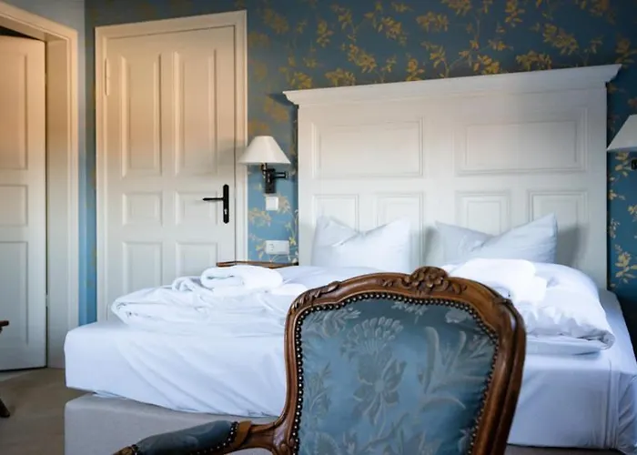 Gut Sarnow - Und Restaurant 3* Schorfheide