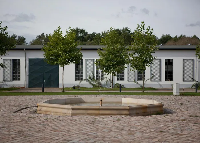 Hotel Gut Sarnow - Hotel, Restaurant Und Reitanlage Schorfheide