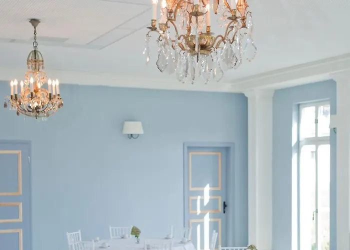 Gut Sarnow - Und Restaurant Hotel