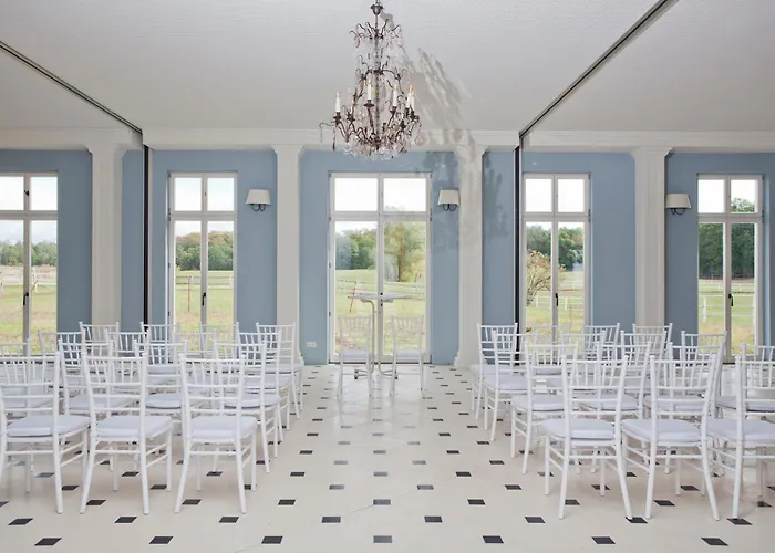 Отель Gut Sarnow - Und Restaurant