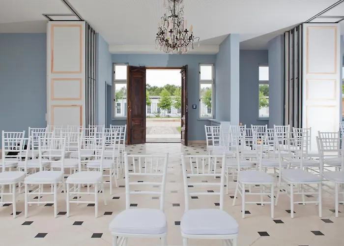 Hotel Gut Sarnow - Und Restaurant