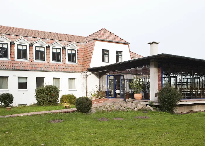 Gut Sarnow - Und Restaurant 3* Schorfheide