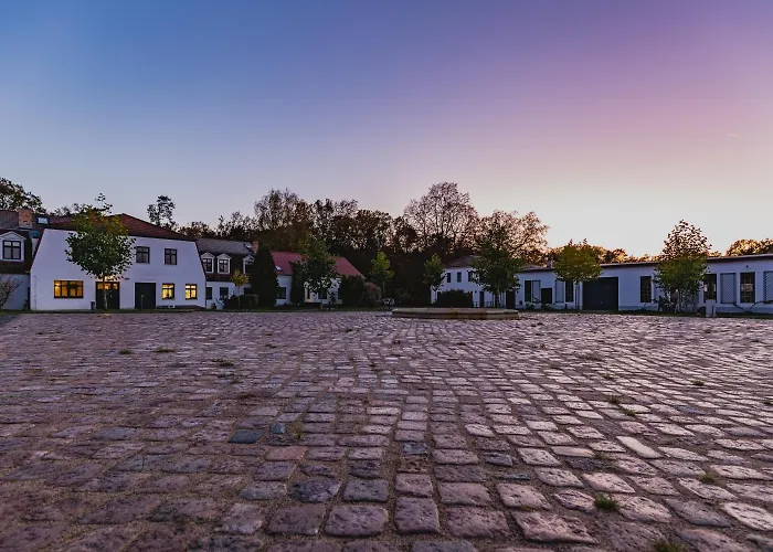 Gut Sarnow - Hotel, Restaurant Und Reitanlage Hotel 3*