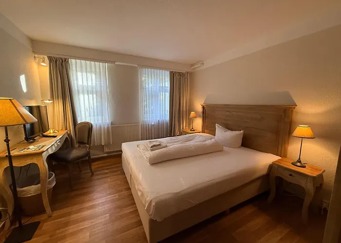 Gut Sarnow - Hotel, Restaurant Und Reitanlage Schorfheide