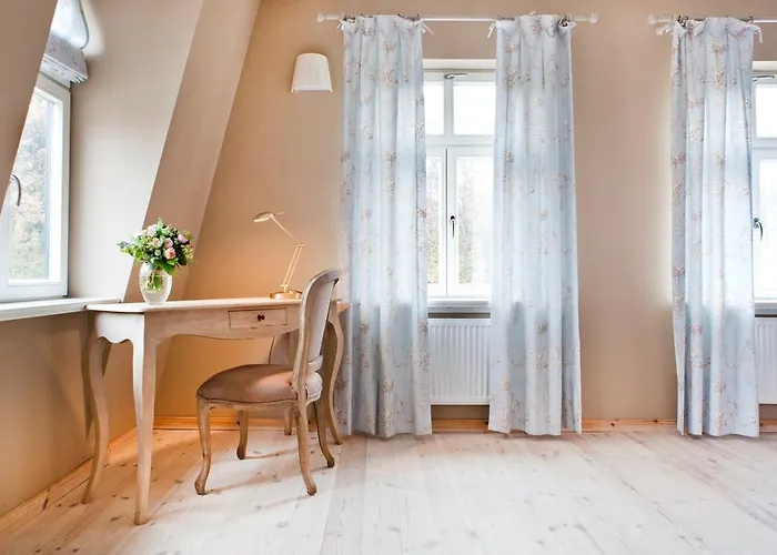 Gut Sarnow - Hotel, Restaurant Und Reitanlage